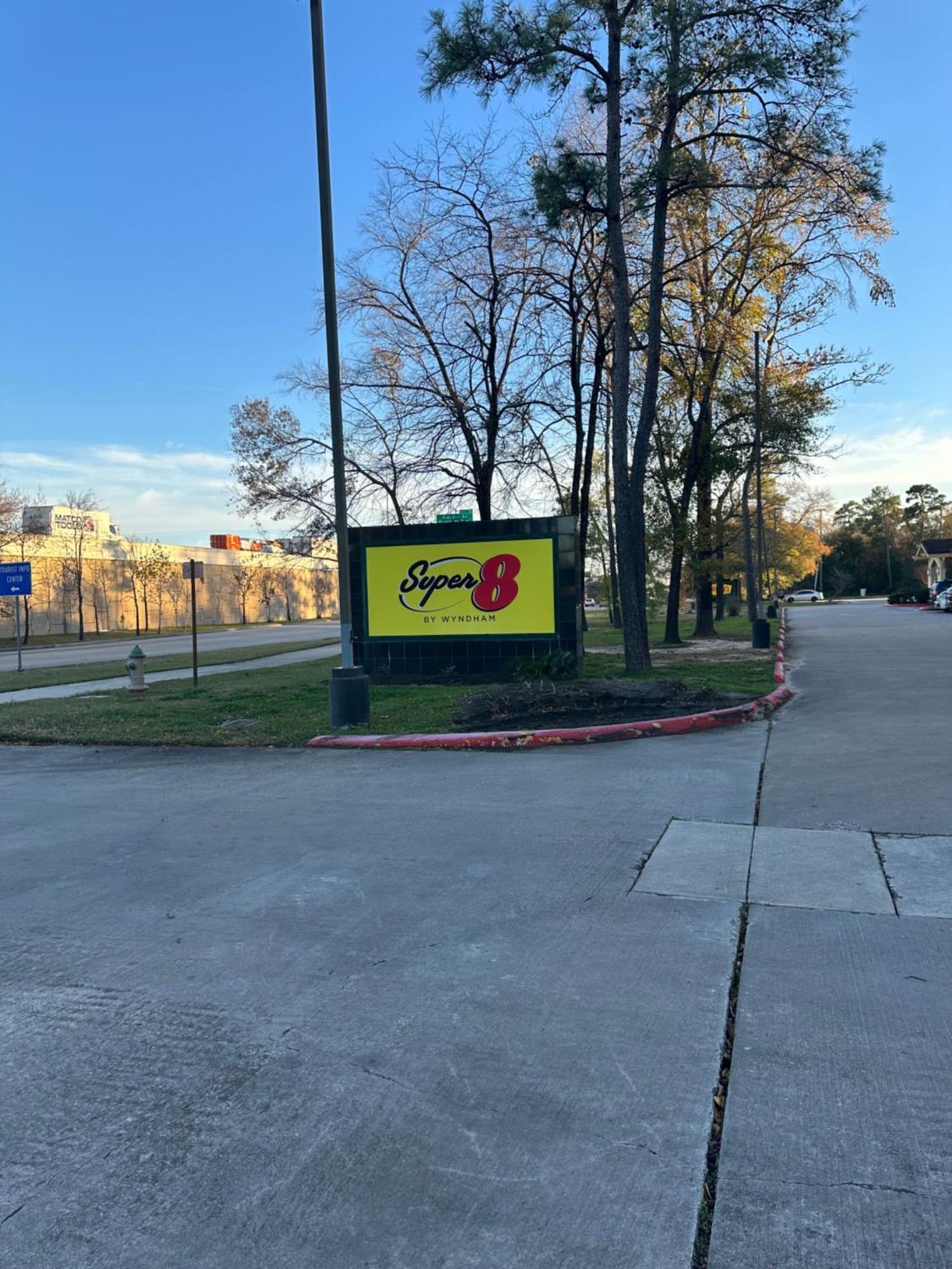Hotel Super 8 By Wyndham The Woodlands North Exteriér fotografie