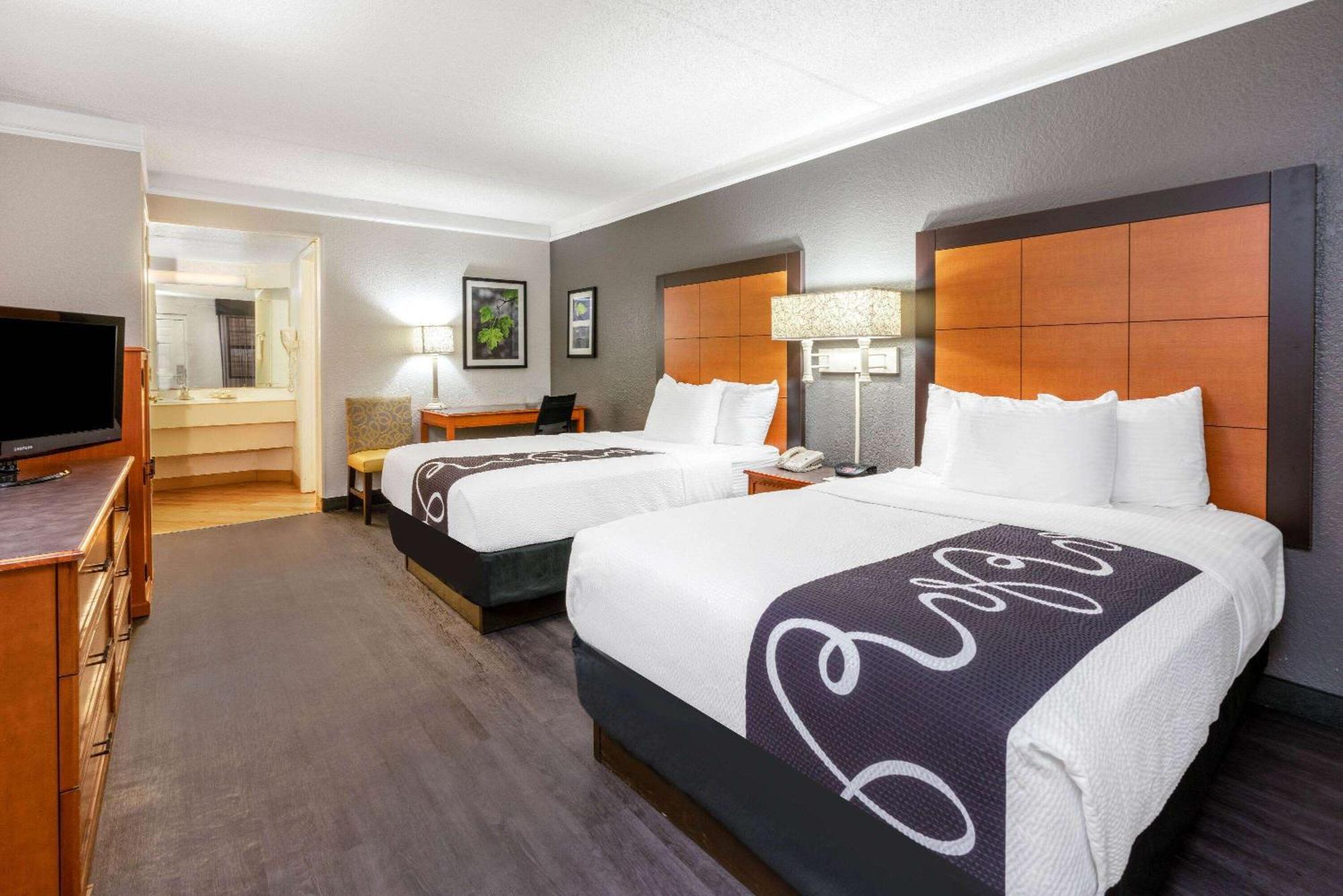 Hotel Super 8 By Wyndham The Woodlands North Exteriér fotografie