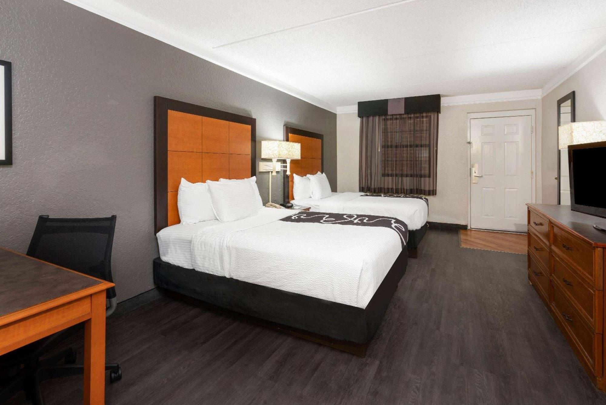Hotel Super 8 By Wyndham The Woodlands North Exteriér fotografie